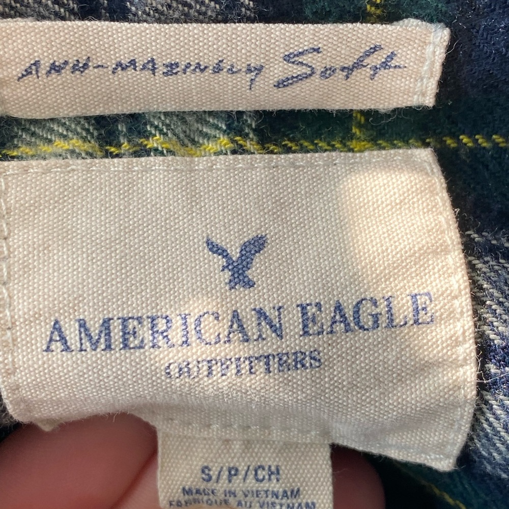 American Eagle Outfitters Ahhmazingly Soft Flannel Boyfriend Shirt Size Small - Picture 3 of 3